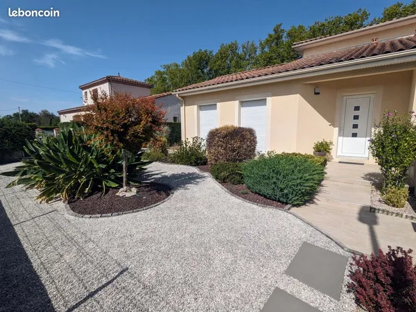 Maison BRENS T5 - 146m2 - 370 000