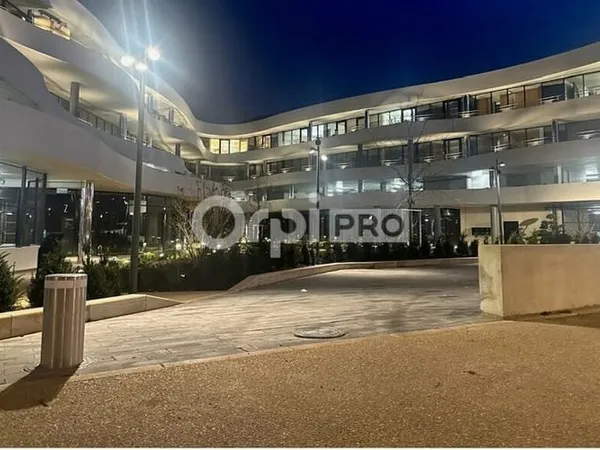 Bureaux 189 m²