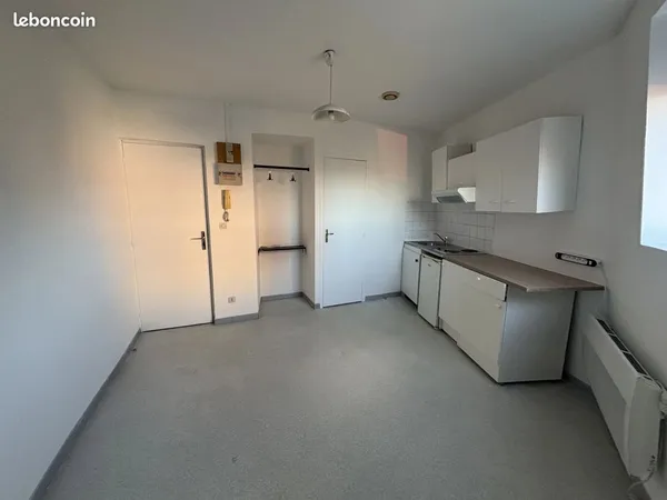 Studio 1 pièce 15 m²