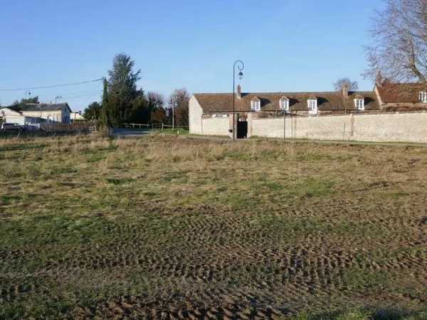 Terrain 714 m²