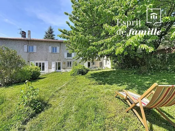 Maison 6 pièces 260 m²