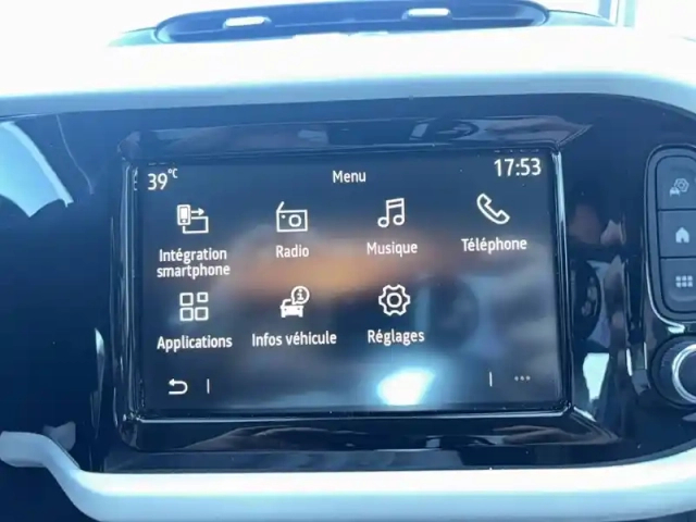 Renault Twingo iii e-tech — photo 41