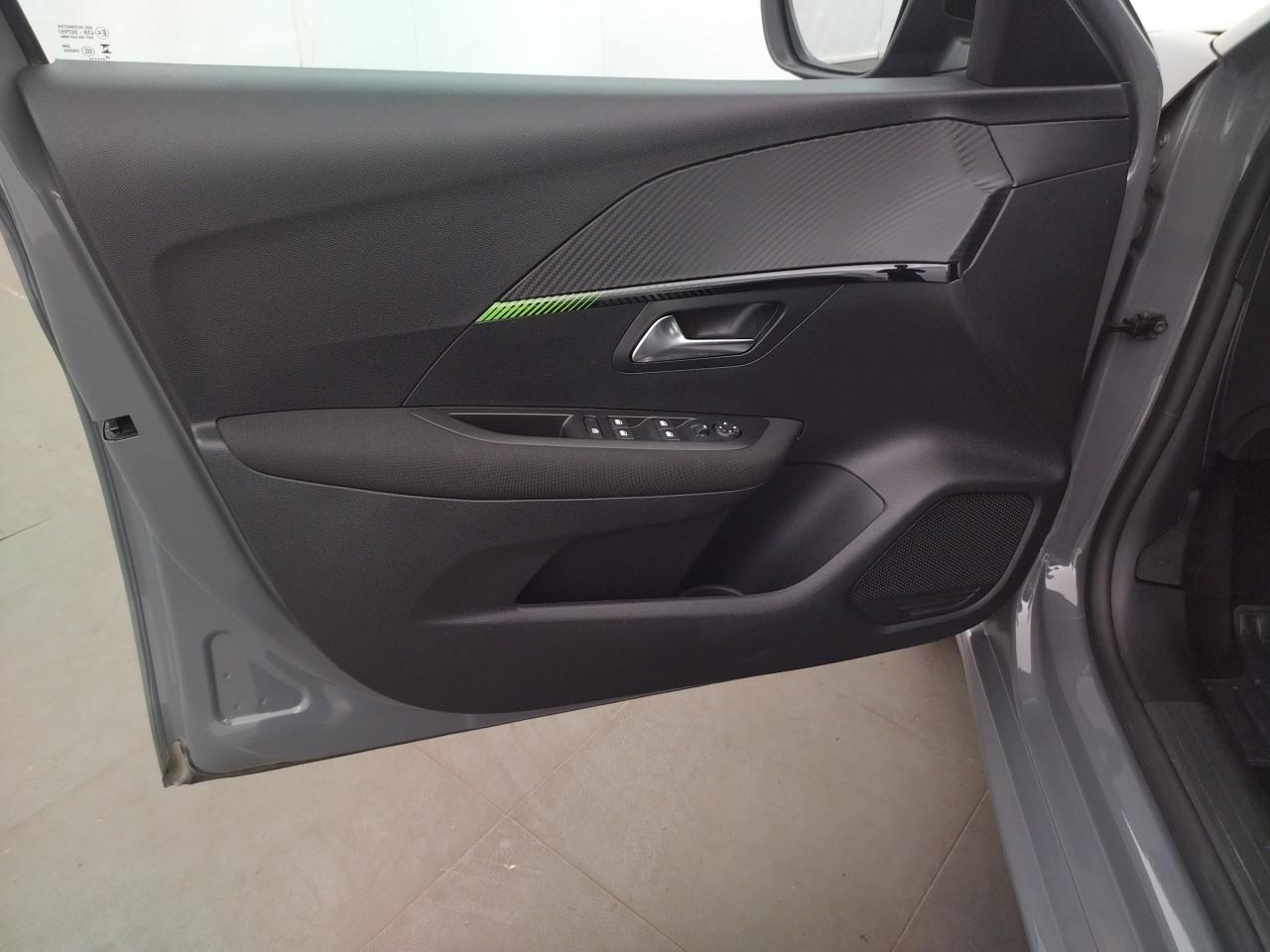 Peugeot 208 hybrid 100 e-dcs6 premium — photo 22