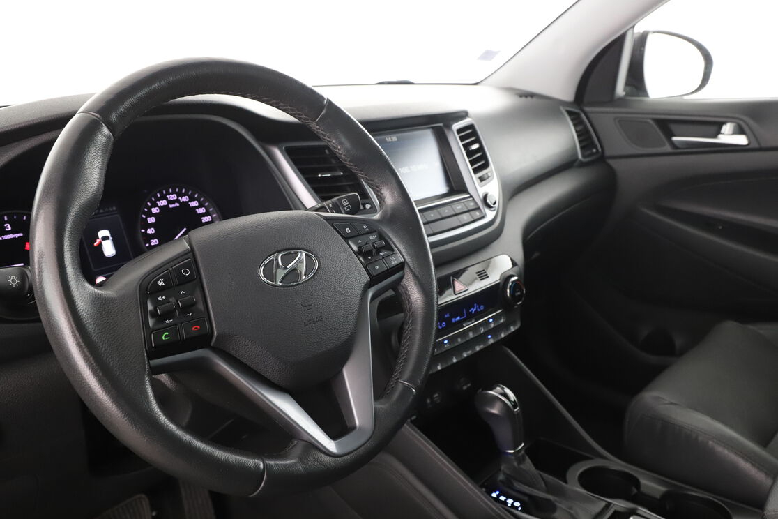 Hyundai Tucson 1.7 CRDi Executive DCT-7 — photo 10