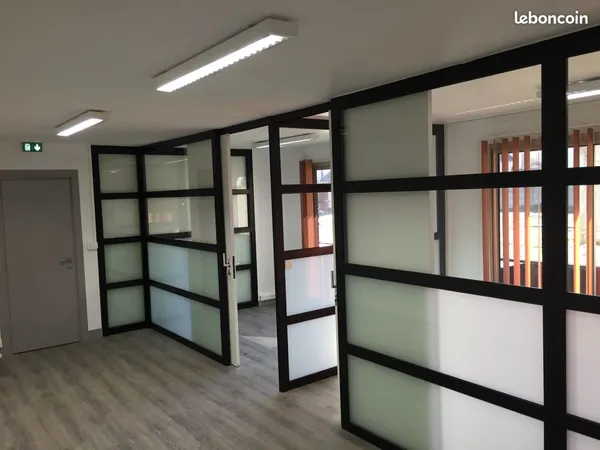 Bureau et local de stockage