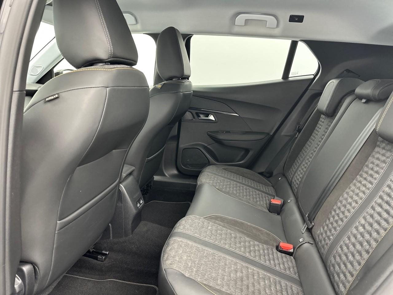 Peugeot 2008 puretech 130 s&s eat8 roadtrip — photo 12