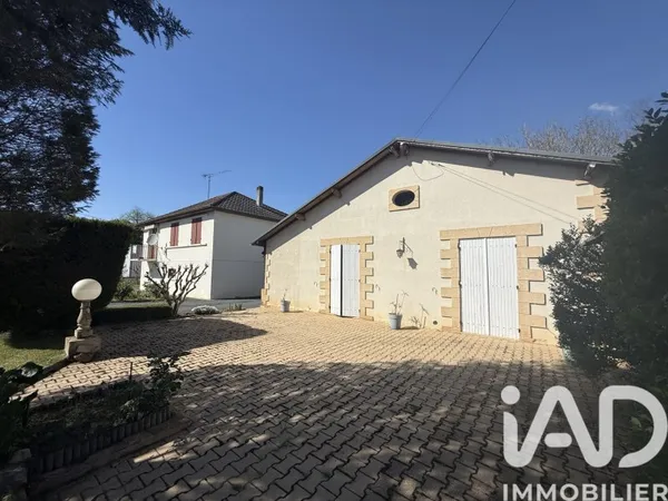 Maison 12 pièces 180 m²
