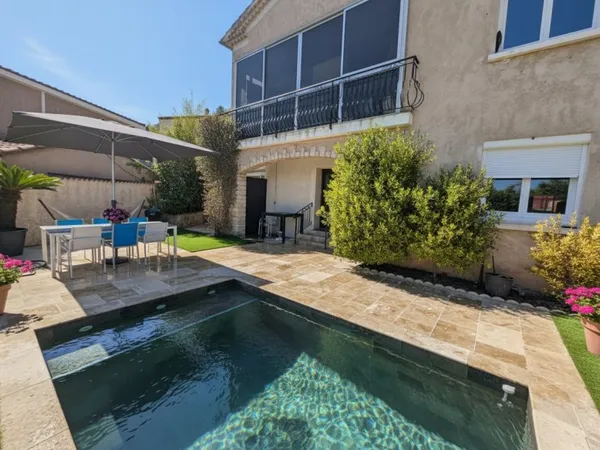 Maison 8 pièces 237 m²