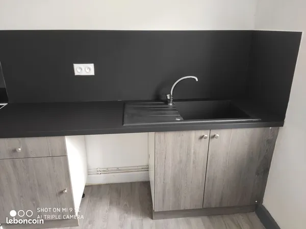 Location F2 48m²