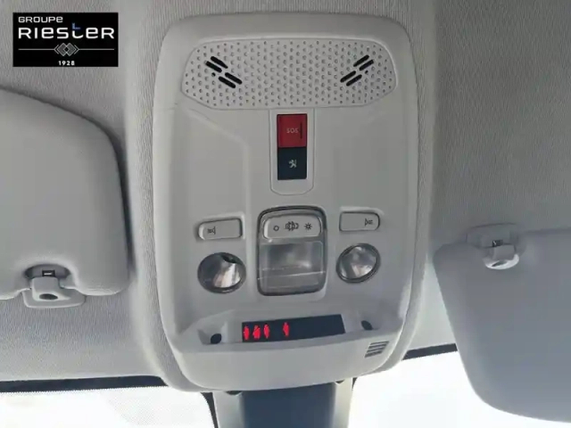 Peugeot 208 electrique 50 kwh 136ch — photo 18