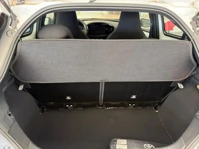Toyota Aygo X 1.0 vvt-i 72ch dynamic my24 — photo 12