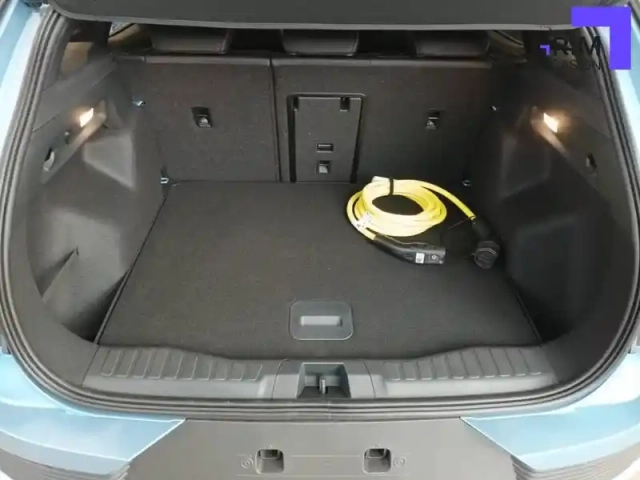Ford Explorer awd extended range 79 kwh 340 ch — photo 12