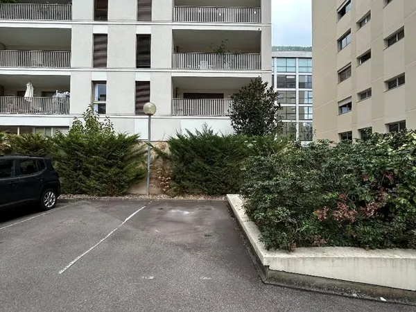 Stationnement Location Lyon 105€
