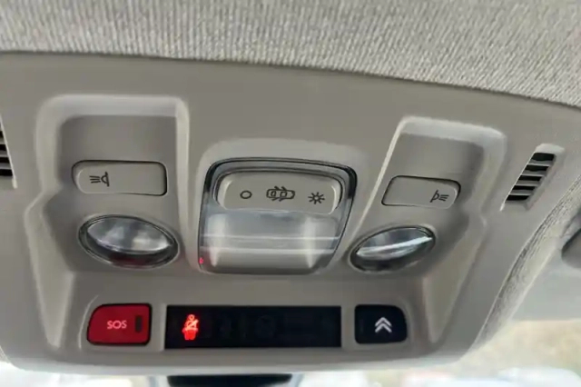 Citroën C3 puretech 83 s&amp;s bvm5 — photo 26