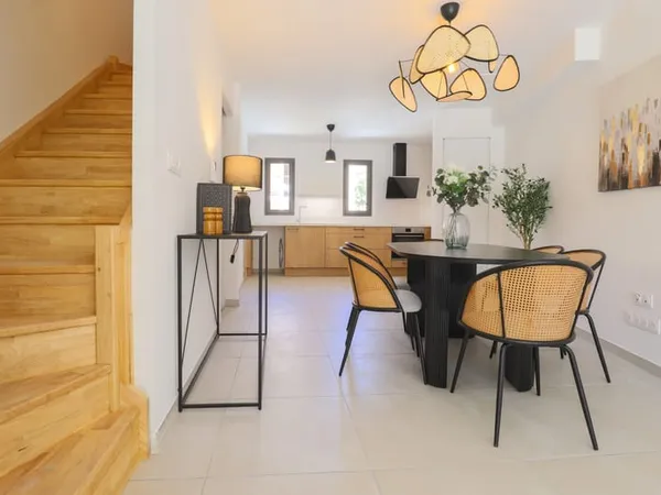 MAISON NEUVE A VENDRE A COLLIOURE- 50M DE LA PLAGE