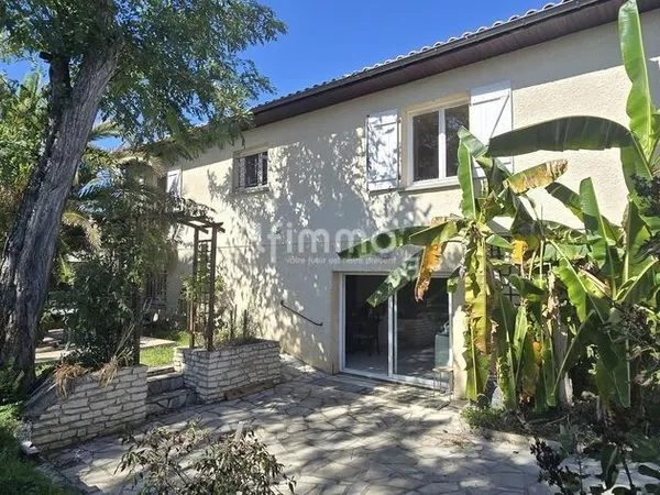 Maison 5 pièces 182 m²