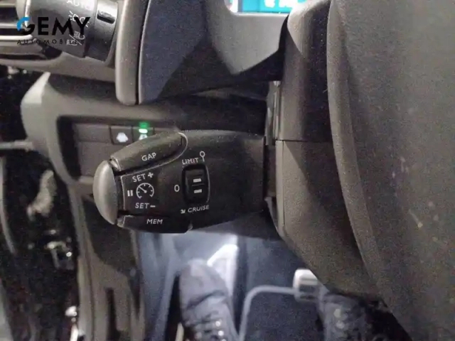Citroën C5 Aircross hybride rechargeable 225 e-eat8 — photo 20