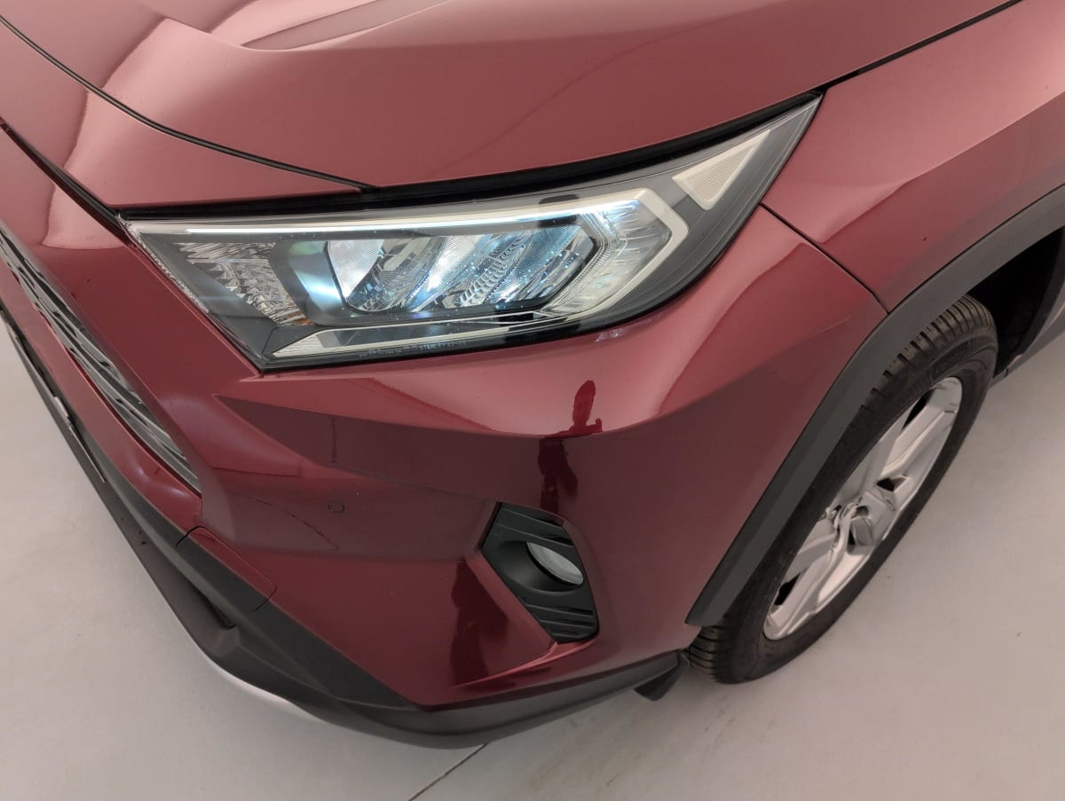 Toyota RAV 4 — photo 12