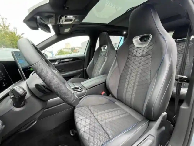 Volkswagen Passat 1.5 ehybrid 272 dsg6 — photo 26