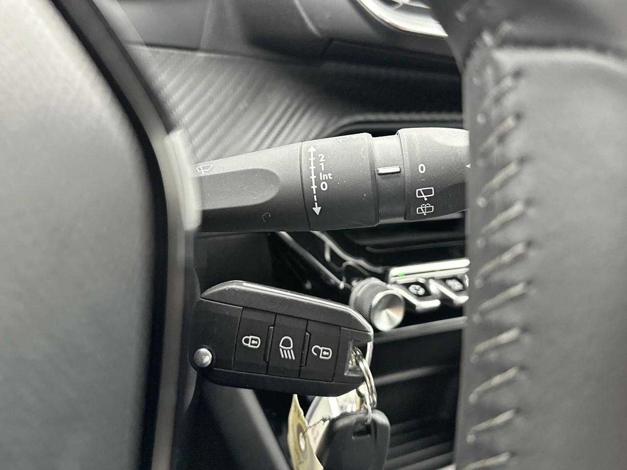 Peugeot 208 puretech 100 s&s bvm6 active pack — photo 18