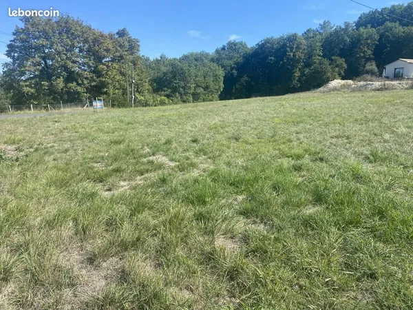 Terrain 1 284 m² Saint Astier