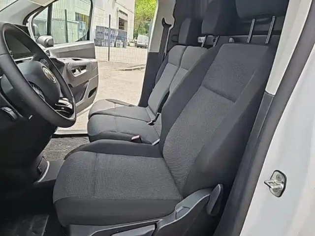 Fiat Doblo fg m 800kg electrique 136ch batterie 50 kwh pro lounge connect — photo 9
