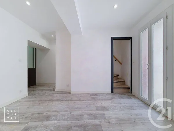 Maison 3 pièces 82 m²