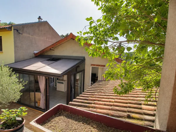 Immeuble 3 pièces 64 m²