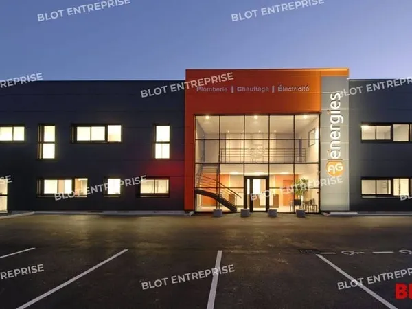 Entrepôt 540 m²