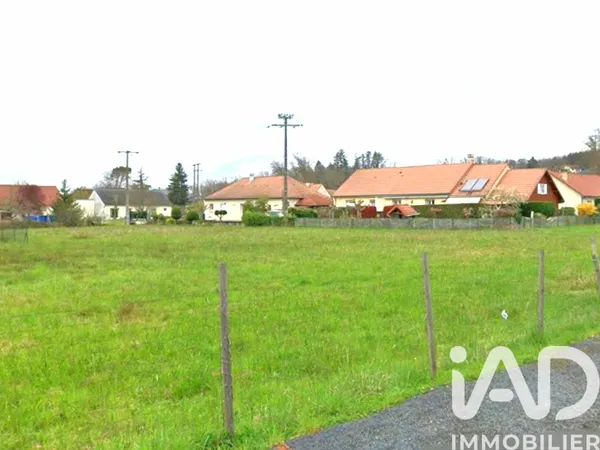 Terrain 826 m²
