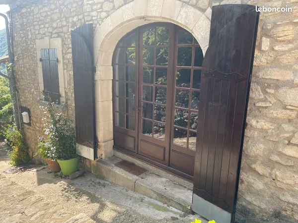 Maison a louer à Auribeau 84