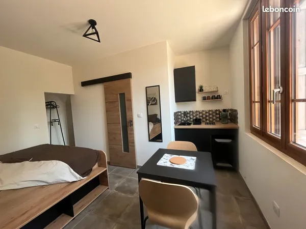 Studio meublé 15m2 - 260 Charges comprises
