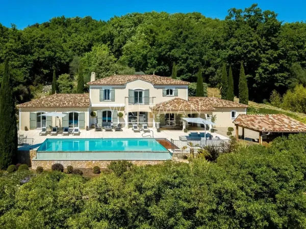 Magnifique villa avec vue panoramique et piscine - Montauroux