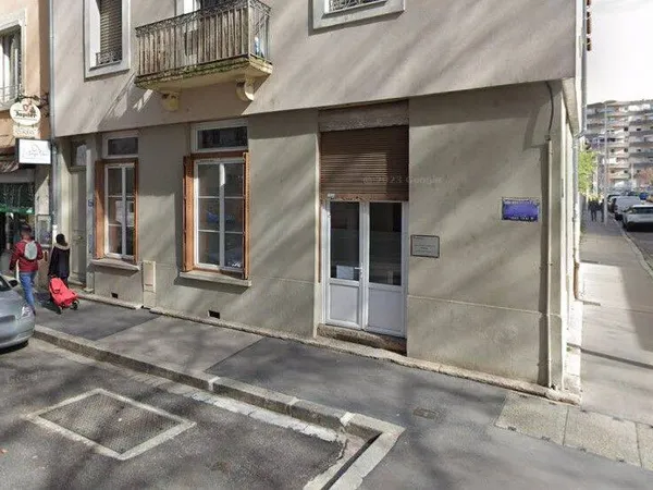 Local d'activité 3 pièces 45 m²