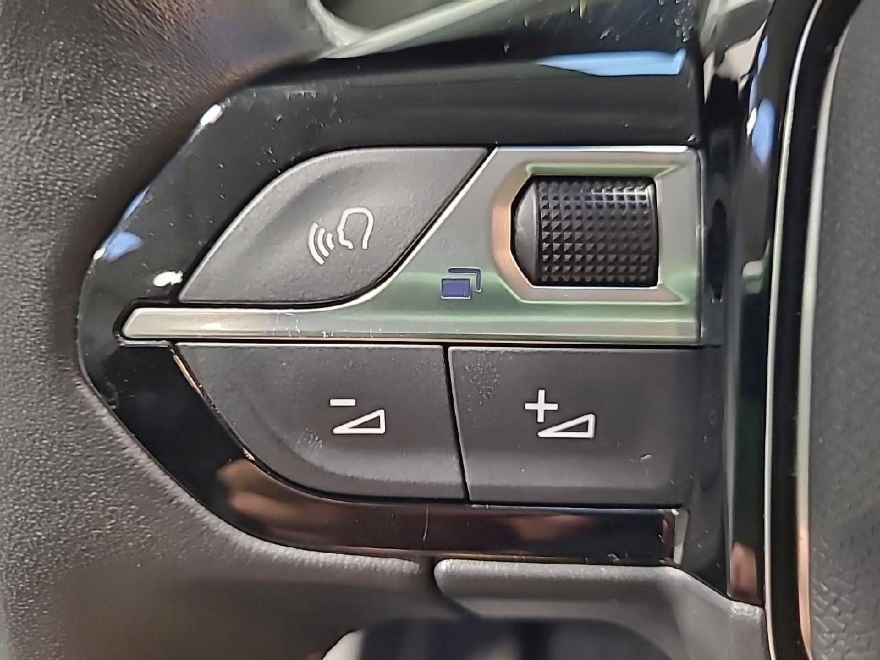 Peugeot 208 puretech 100 s&s bvm6 style — photo 23