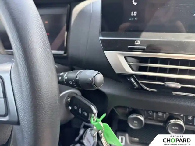 Citroën C4 e- 136 ch automatique — photo 18
