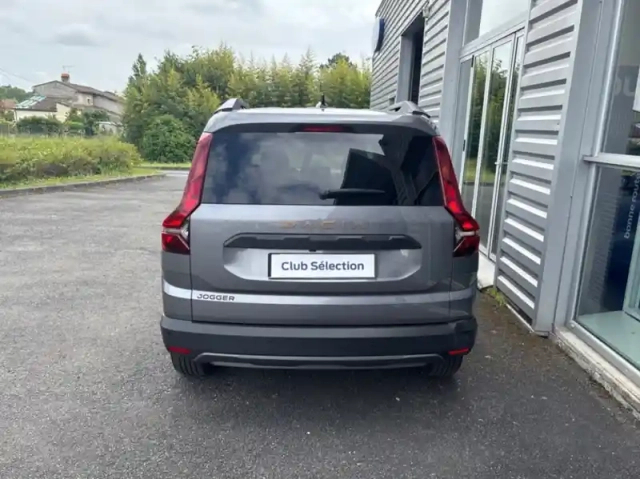 Dacia Jogger 1.0 tce 110ch extreme 7 places -24 — photo 25