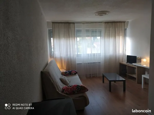 Loue studio meublé