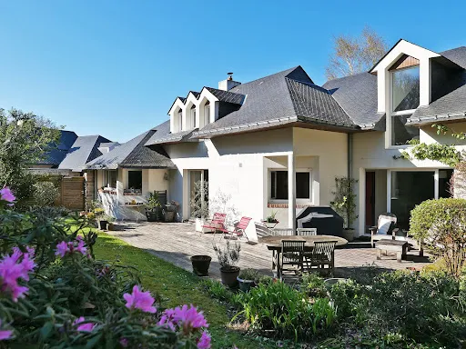 Maison 7 pièces 195 m²
