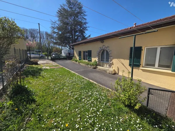 Immeuble 144 m²