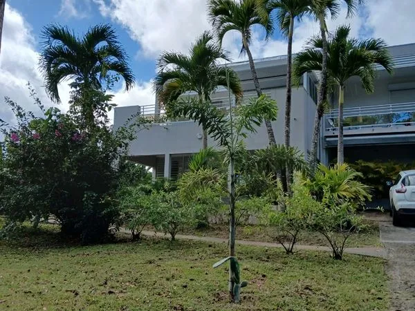 Appartement meublé et rénové dans résidence intimiste et verdoyante