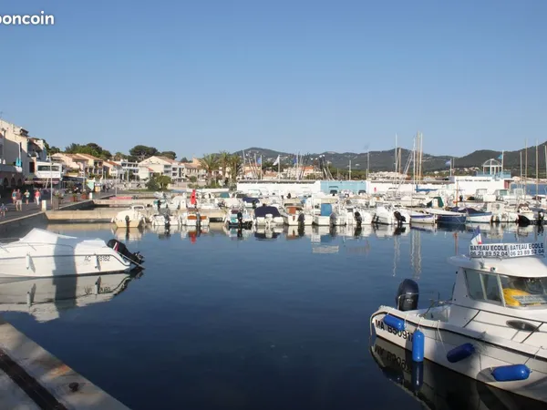 Vente garage ferme-port madrague-st cyr sur mer 83