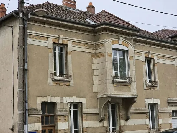 IMMEUBLE de RAPPORT de 2 grands logements