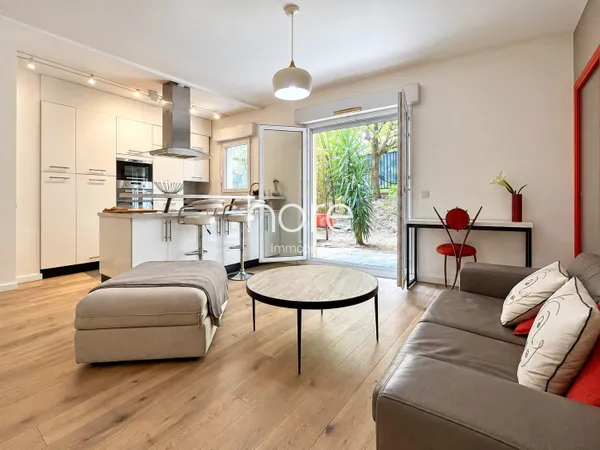 Appartement 2 pièces avec jardin - Emplacement central