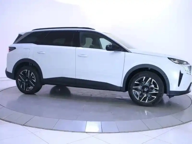Peugeot 5008 hybrid 145 e-dcs6 — photo 4