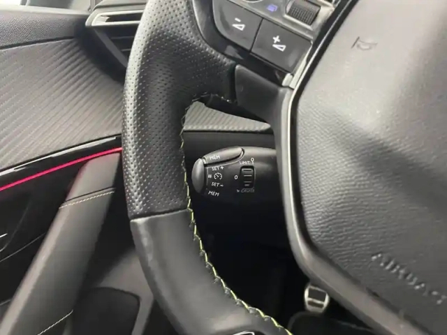 Peugeot 208 puretech 100 s&amp;s bvm6 — photo 58