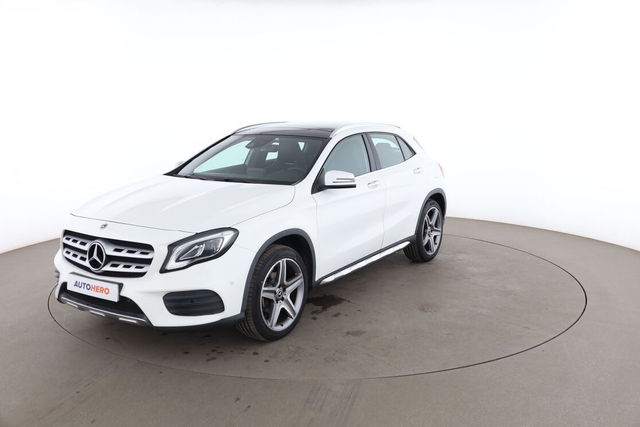 Mercedes-Benz GLA 200 Fascination 7G-DCT