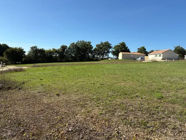 Terrain 938 m²