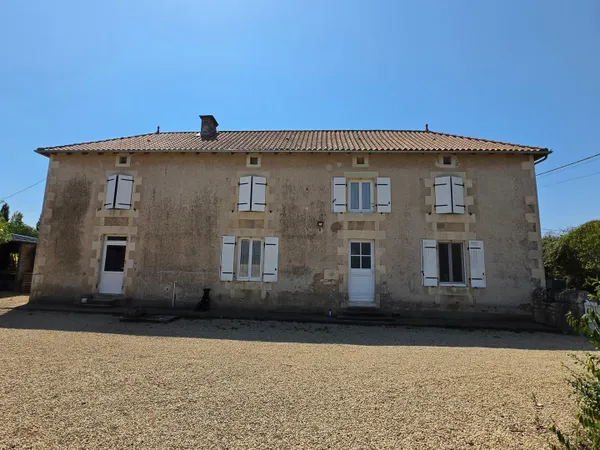 TERRAIN CLOS
