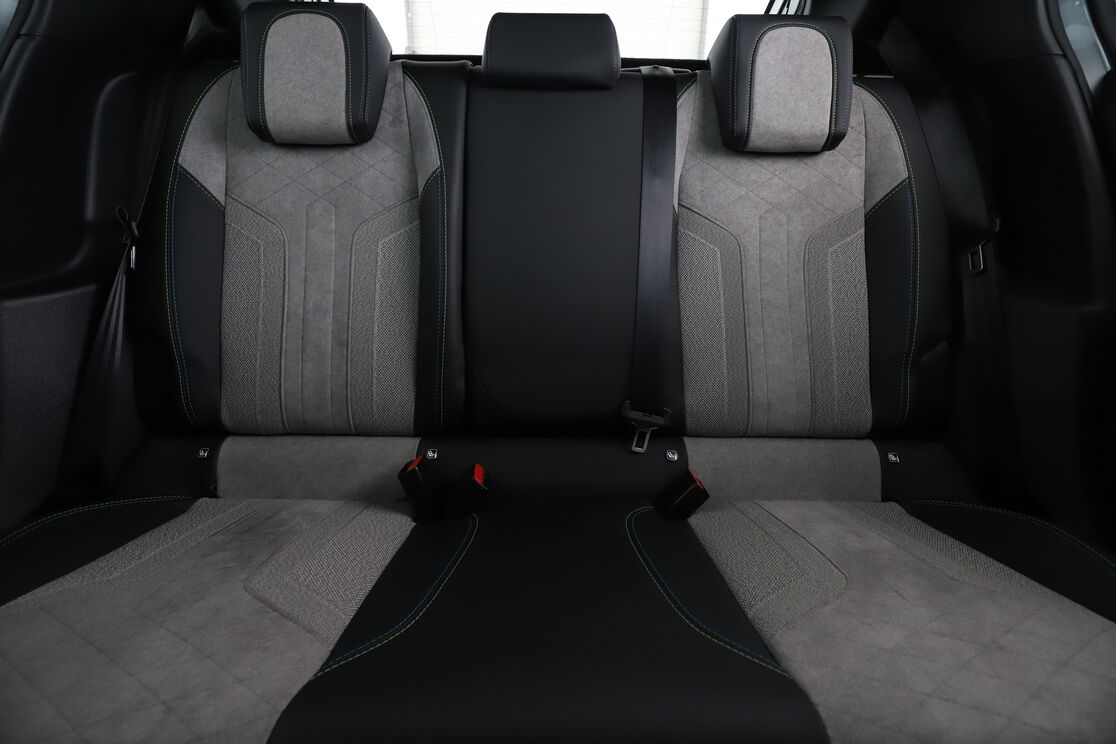 Peugeot 208 Electrique 50 kWh GT — photo 14
